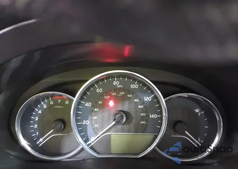 2015 Toyota Corolla Le z USA, uszkodzony, nr VIN 5YFBURHE5FP315537